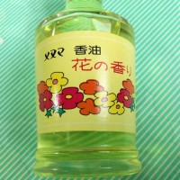 【香油】メヌマ香油　花の香り 表面