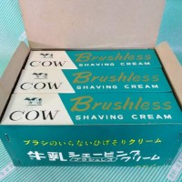 【シェービンクリーム】牛乳石鹸 牛乳シェービングクリーム 箱中