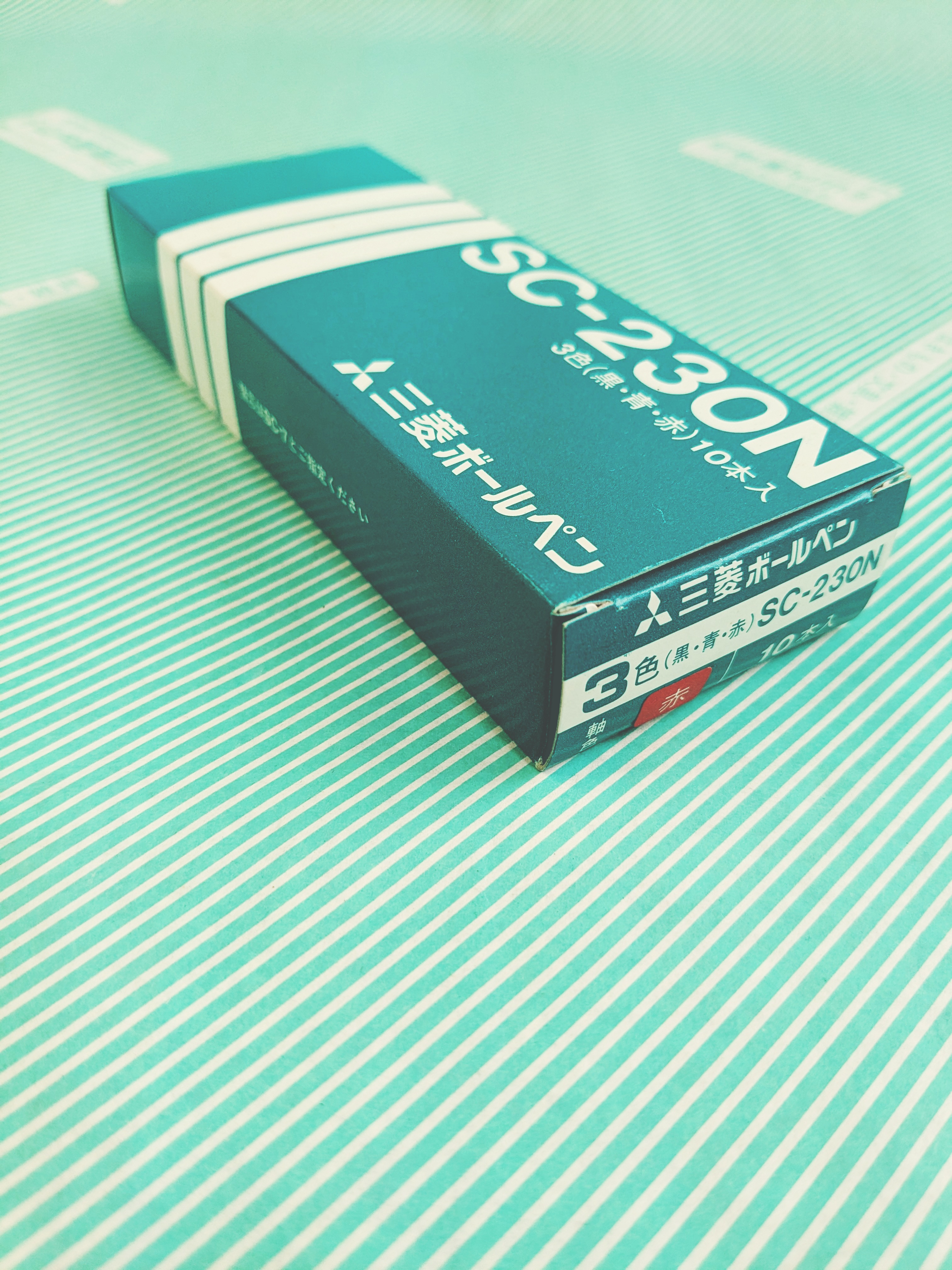 【ペン】三菱 3色ボールペン 黒 赤 青の商品画像3