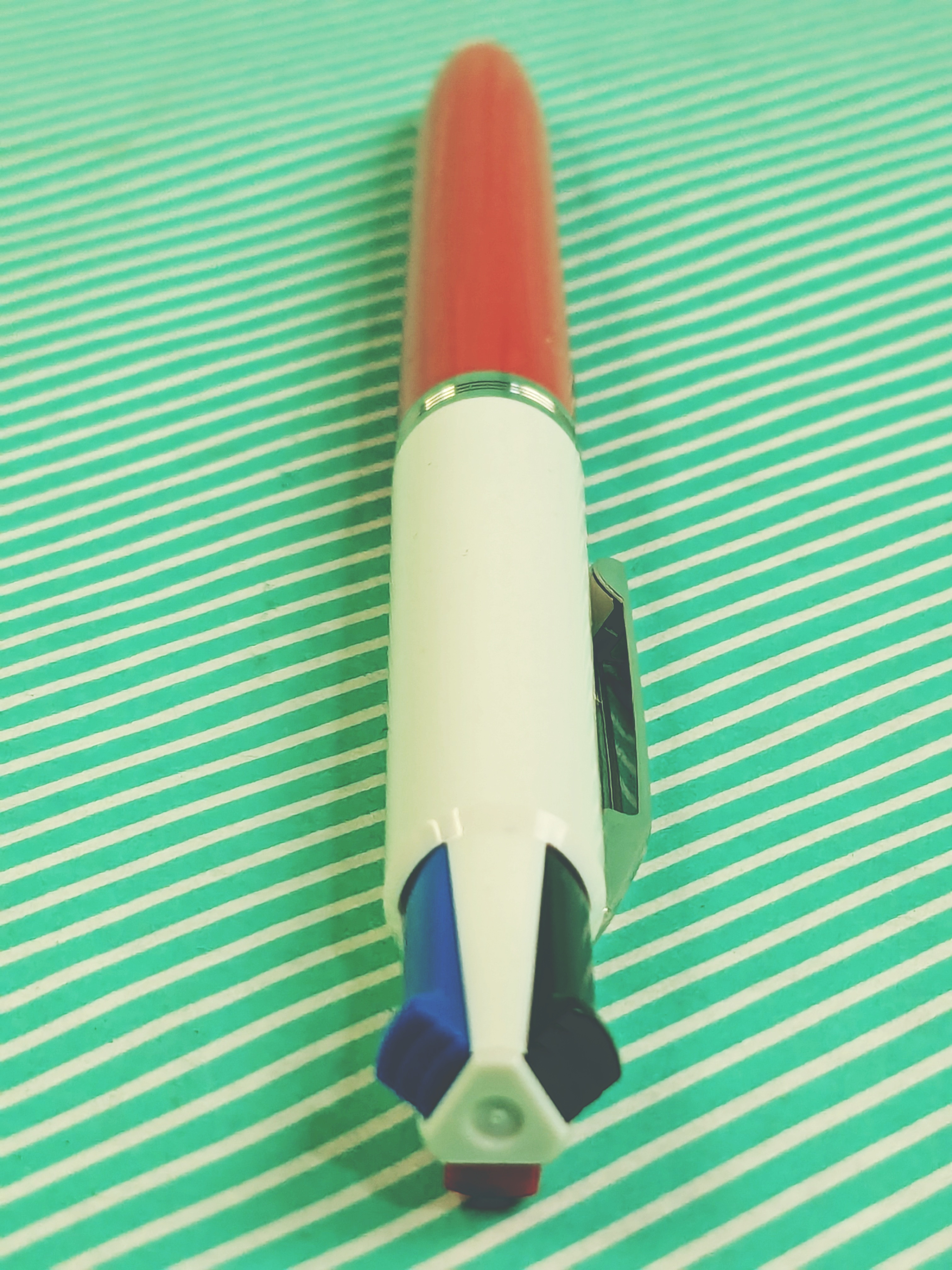 【ペン】三菱 3色ボールペン 黒 赤 青の商品画像5