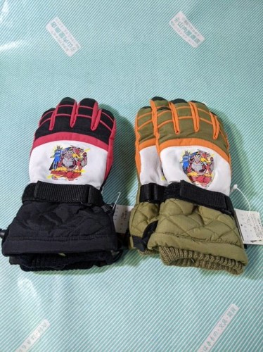 【手袋】トモクニ 子ども用　仮面ライダー龍騎　グローブ