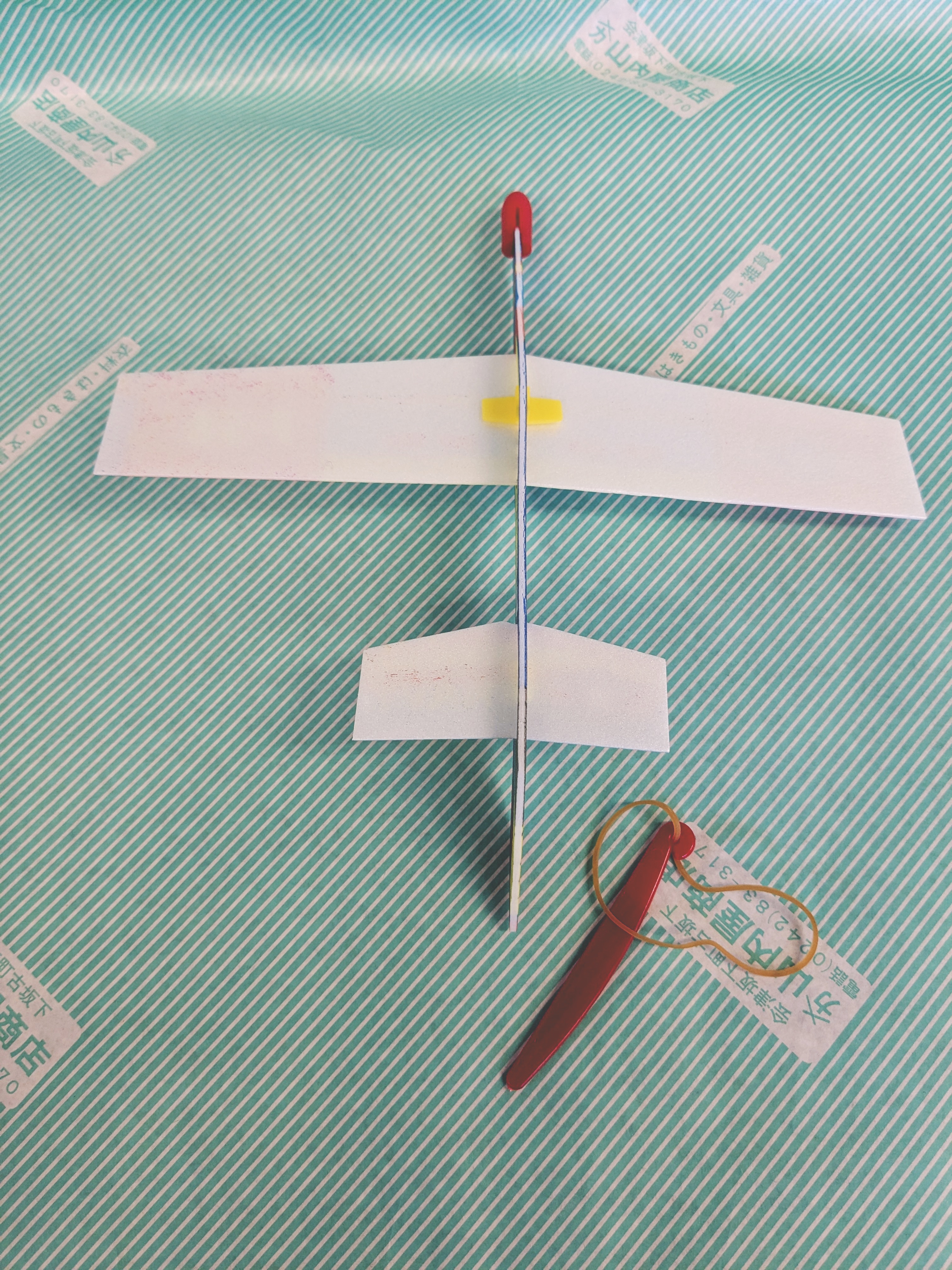 【おもちゃ】ツバメのゴムとばし付き ソフトグライダー ツバメ新型　5種の商品画像2