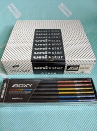 【鉛筆】三菱 BOXY-DESING HB　1ダース 外箱