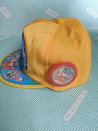 【帽子】新ビックリマン　子供用　帽子　バッチ付き　黄色 側面