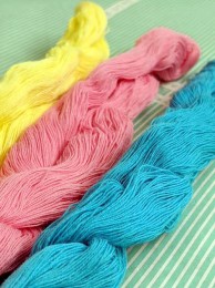【糸】カブトフジ　洋裁　しつけ糸　綿　堅牢染　綛　3色 拡大2