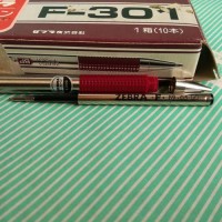 【ボールペン】ゼブラボールペン　F-301　ステンレス軸 芯